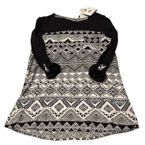 NWT RXB size small long sleeve soft black and white tunic with extra button